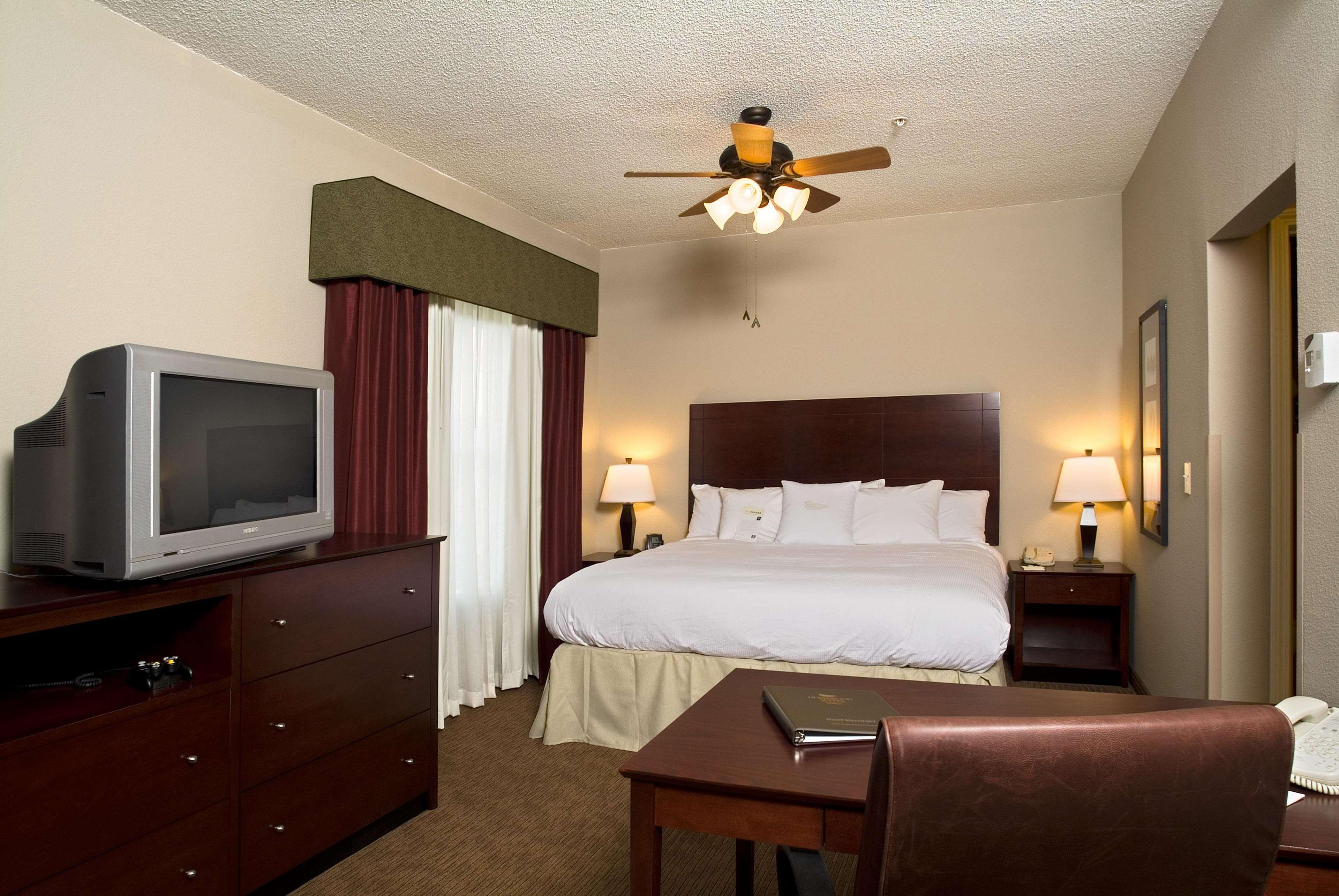 Homewood Suites By Hilton Μπλούμινγκτον Δωμάτιο φωτογραφία